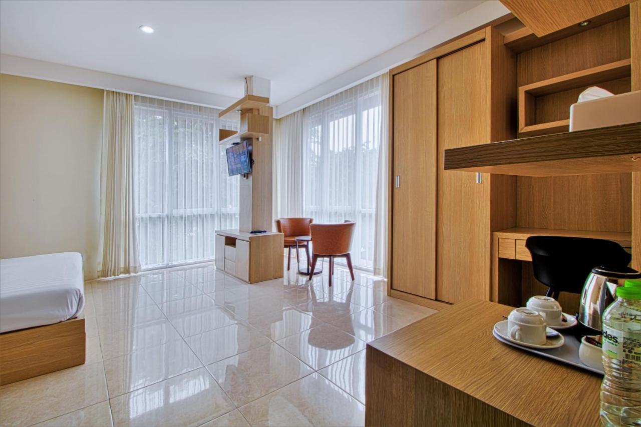 ดี แพดมายา เรสซิเดนซ์ Hotel จาการ์ตา ภายนอก รูปภาพ